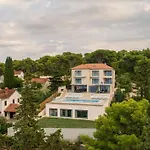 Villa With Pool In A Beautiful Bay On Island Hvar